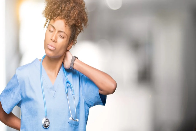 Bạn có thể gặp phải chấn thương cơ - xương khi làm điều dưỡng tại Đức