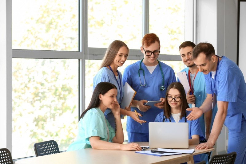 Chương trình học nghề điều dưỡng tại Đức mở ra nhiều cơ hội việc làm thu hút nhiều bạn trẻ