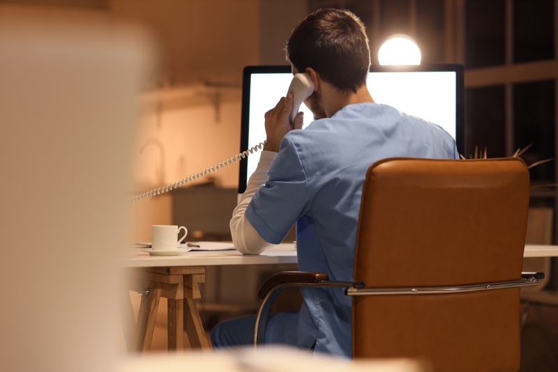 Trực đêm là công việc quen thuộc không thể thiếu của chương trình học điều dưỡng tại Đức