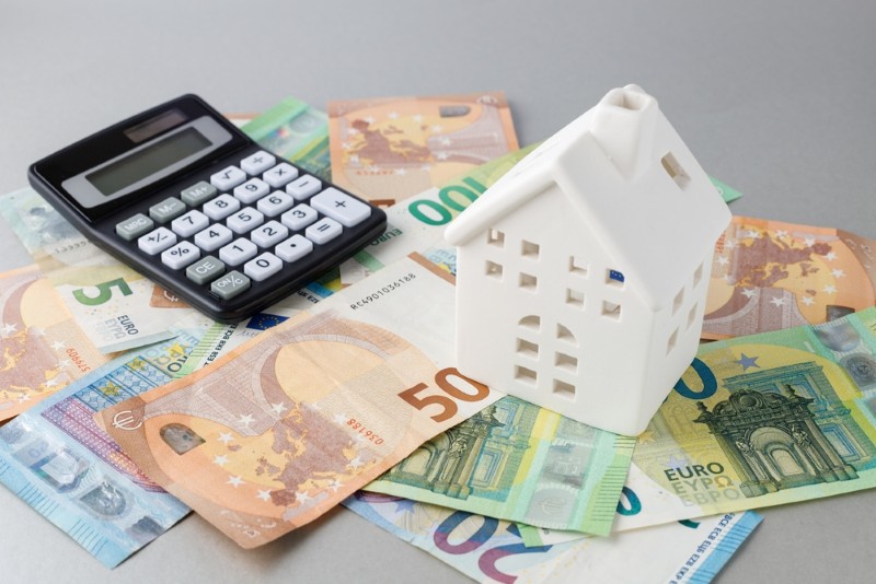 Số tiền cần chứng minh tài chính giúp bạn chi trả một phần chi phí khi du học Đức