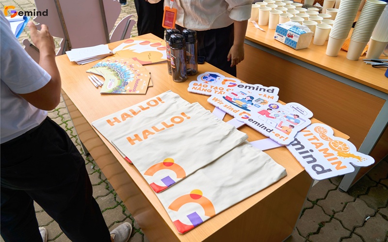 Nên chọn các trung tâm tư vấn du học chuyên nghiệp như Gemind để đồng hành với bạn trong quá trình chuẩn bị hồ sơ