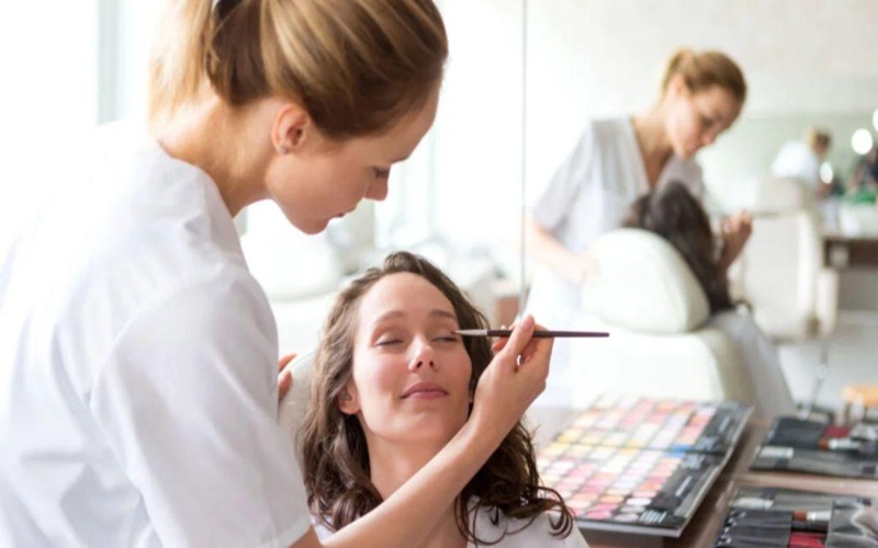 Sau khi tốt nghiệp, học viên có cơ hội làm việc trong các trung tâm thẩm mỹ hoặc Spa lớn tại Đức